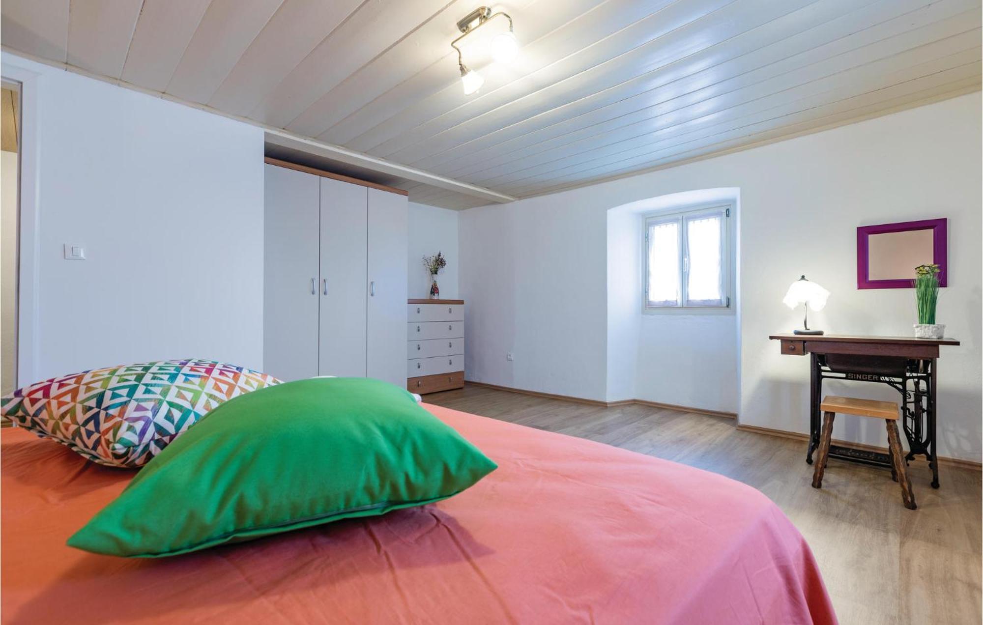 Cozy In With House A Panoramic View Pazin